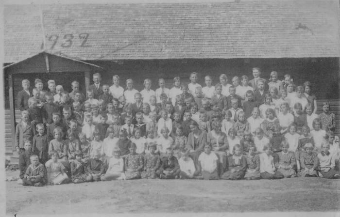 Leisu koolipere 1932. aastal
