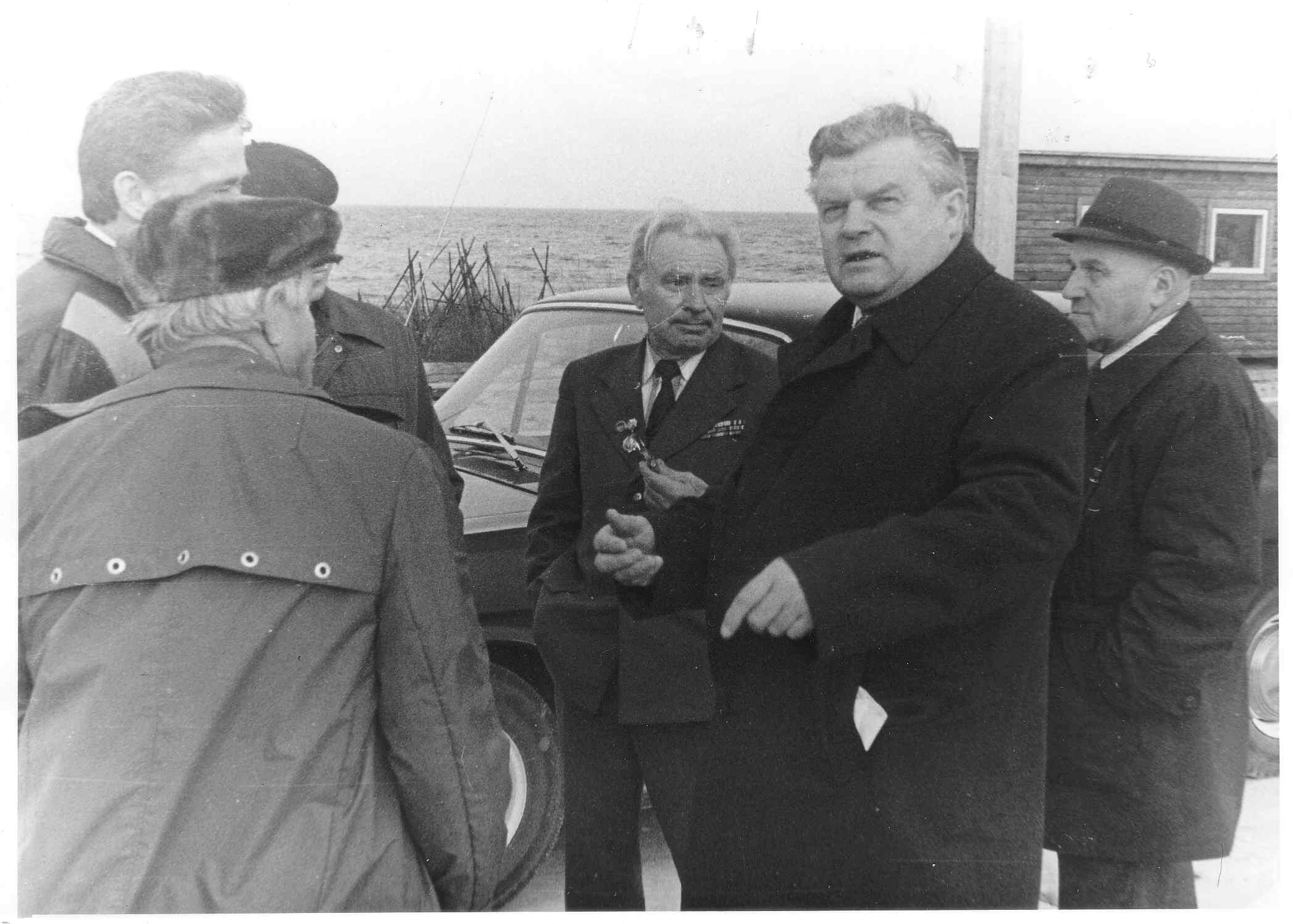 Sõjaveteranid Lehtma sadamas