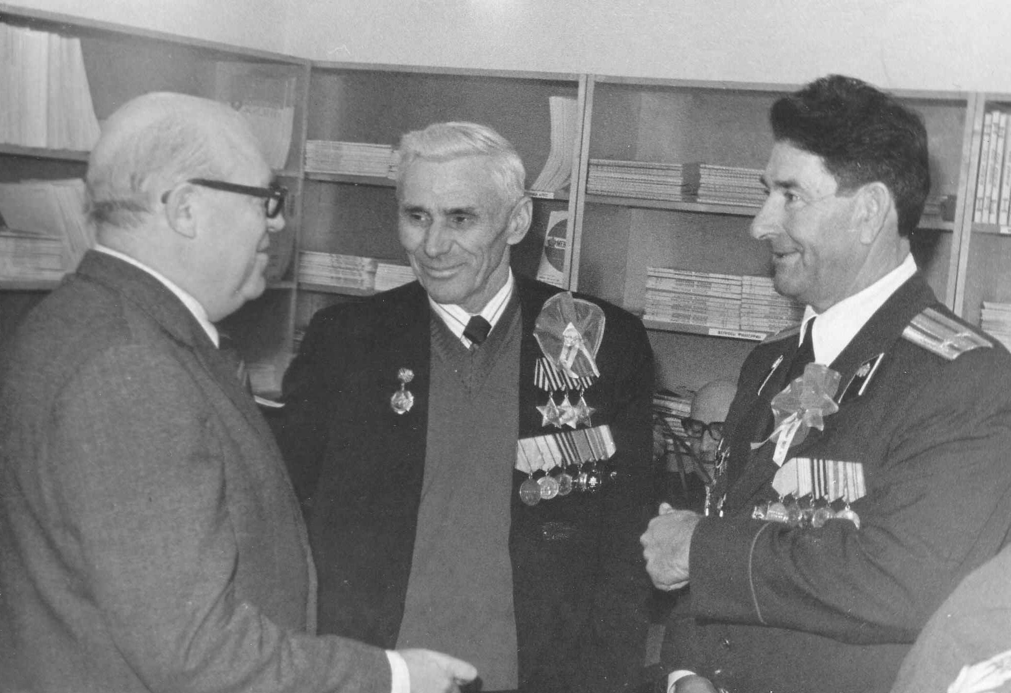 Sõjaveteranid Kärdlas