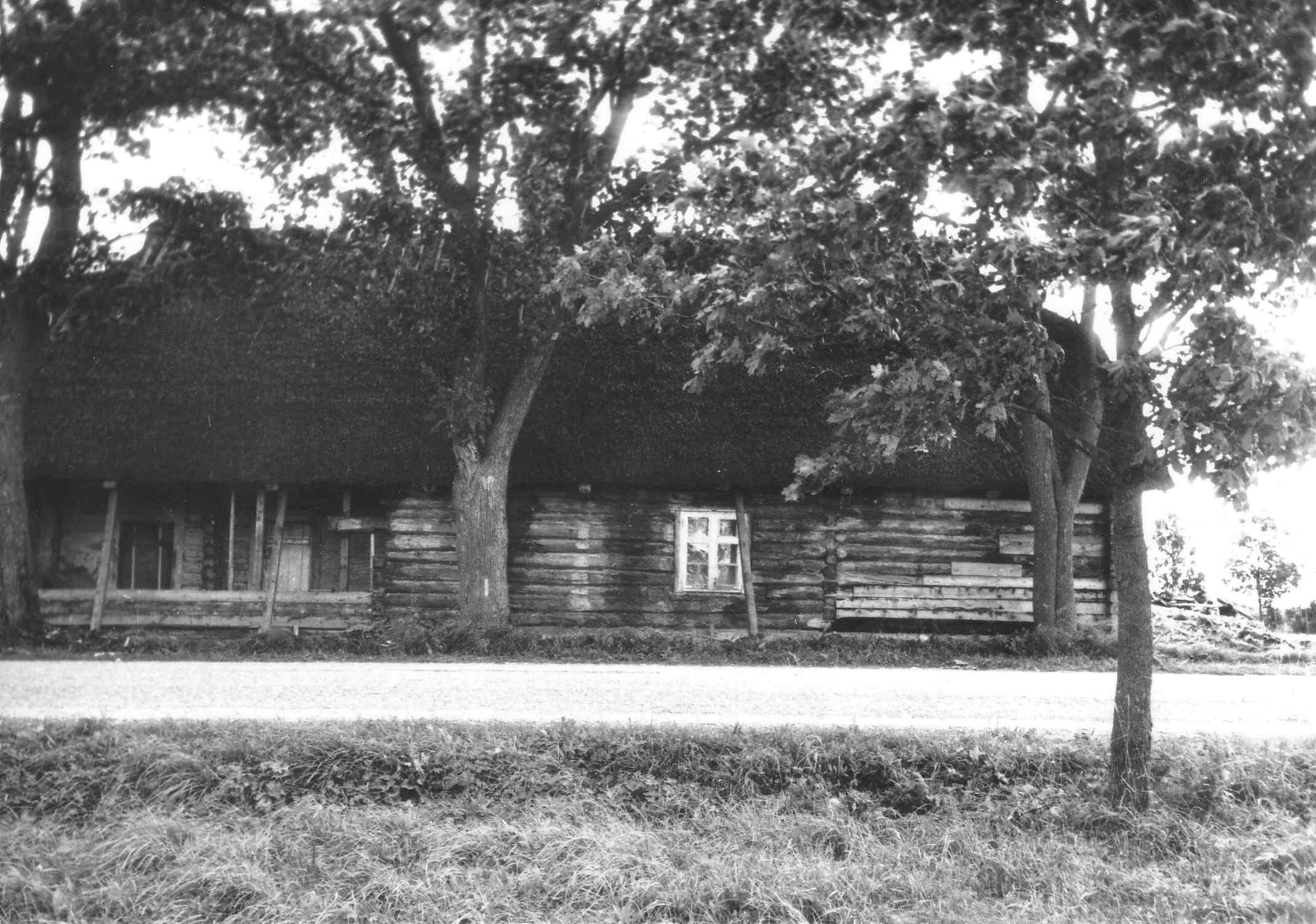 Rudolf Tobiase sünnikodu restaureerimistööde ajal
