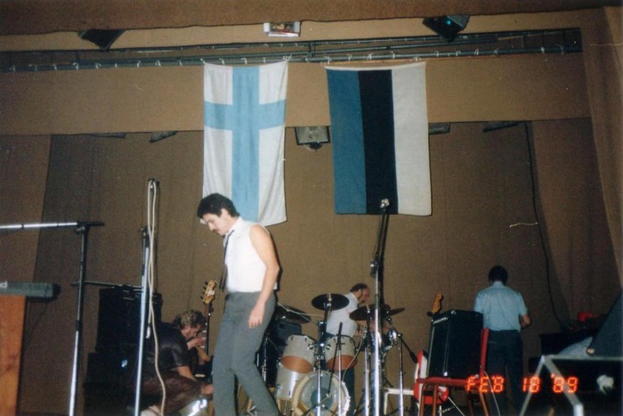 Soome Virolahti valla delegatsiooni külaskäik Hiiumaal 18.-20.02.1989.a.
Ansambel "Hept" enne kontserti Kärdla kultuurimajas