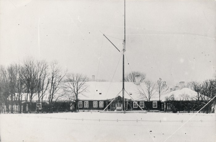 Foto. Kõrgessaare mõisa peahoone. Fassaad