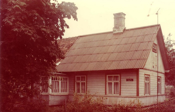 Endine P.Veanese elamu Kärdlas, Tiigi 10