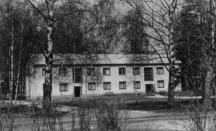 Lauka 8.kl. kooli õpetajate elamu