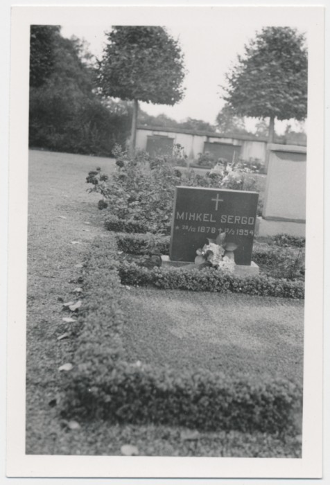 Foto Mihkel Sergo haud Rootsis