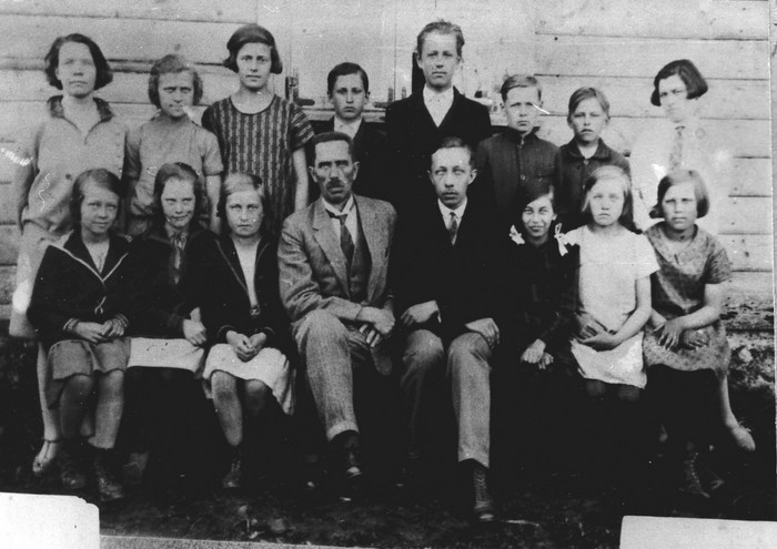 Reigi kooli õpilased ja õpetajad 1928/29 õppeaastal
