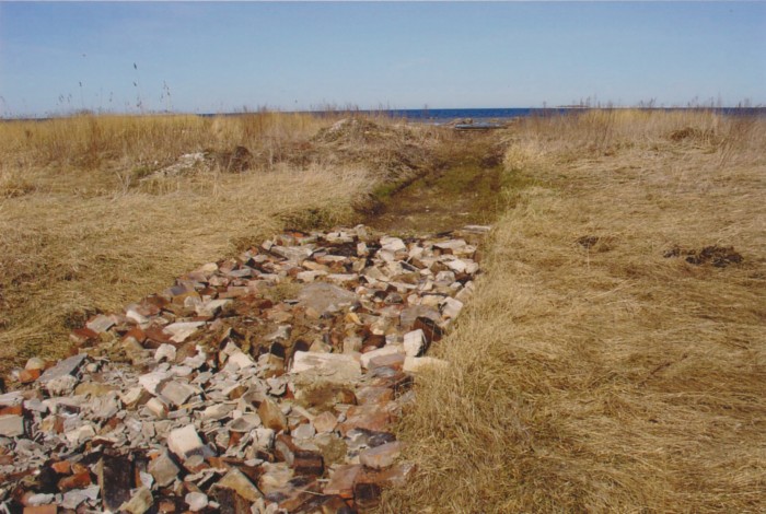 Foto. Hausma lautrikoht, vaade teekohale.
