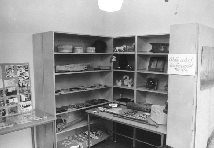 Hiiumaa Koduloomuuseumi konverentsiaegne näitus Tuuru majas 1991.a.