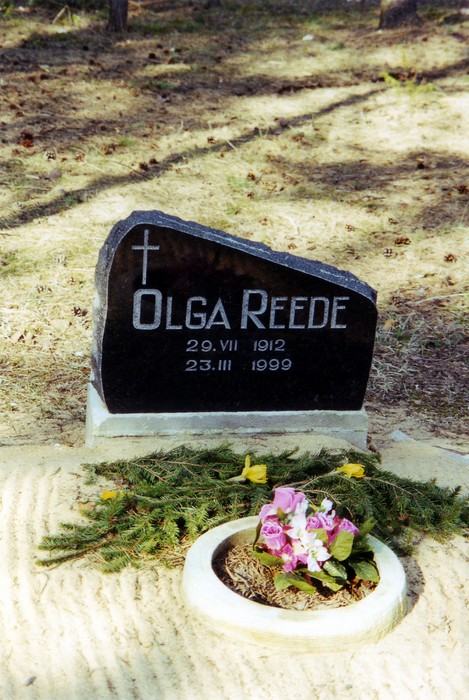 Hauakivi (Olga Reede) Kärdla  kalmistul