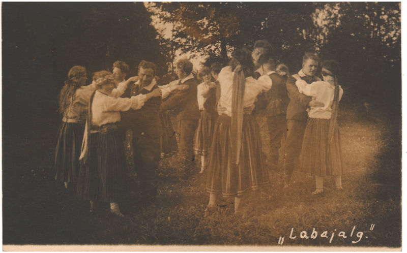 ÜENÜ Tallinna osakonna rahvatantsijad. Tants "Labajalg"