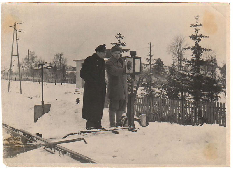 Keila jaamaülem Arnold Urbla ja pöörmeseadja Tamme