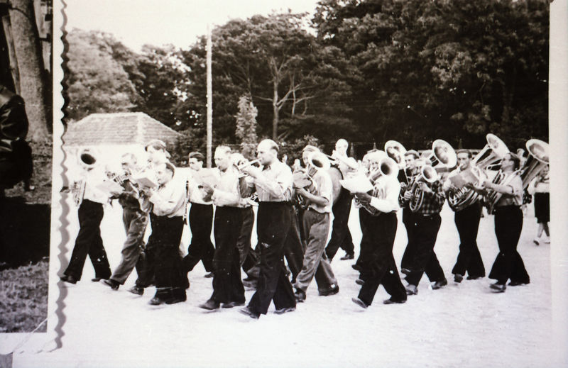 Orkester Keila laulupäeva rongkäigus