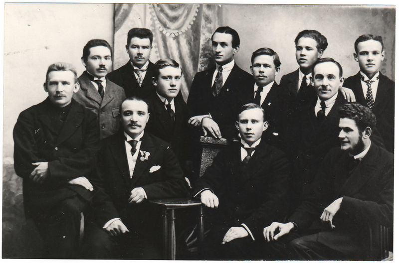 Eesti Baptistide Usuteaduste seminari I lennu meesõpilased