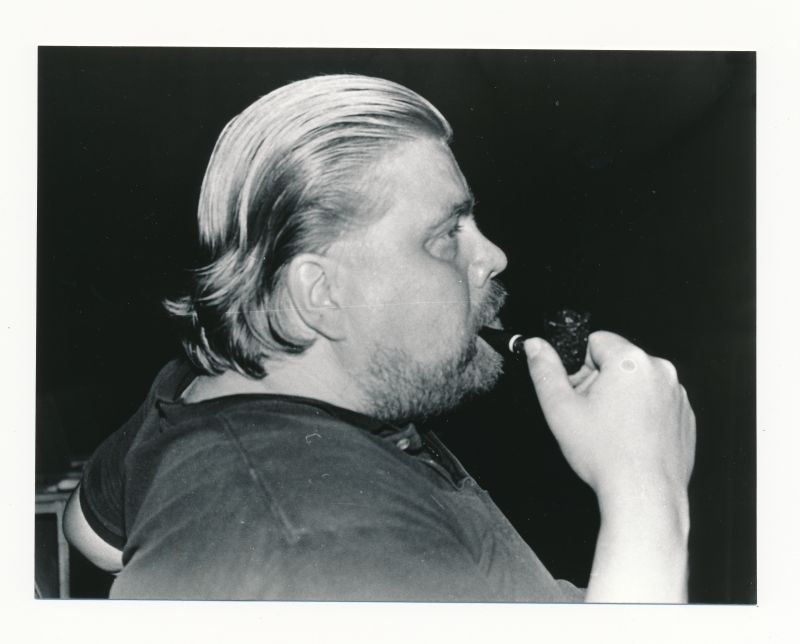 Foto. M.Kuosmanen Soomest,  M. Lassila näidendi "Noor Mölder" lavastaja teatris "Randlane" 02.08.1990.