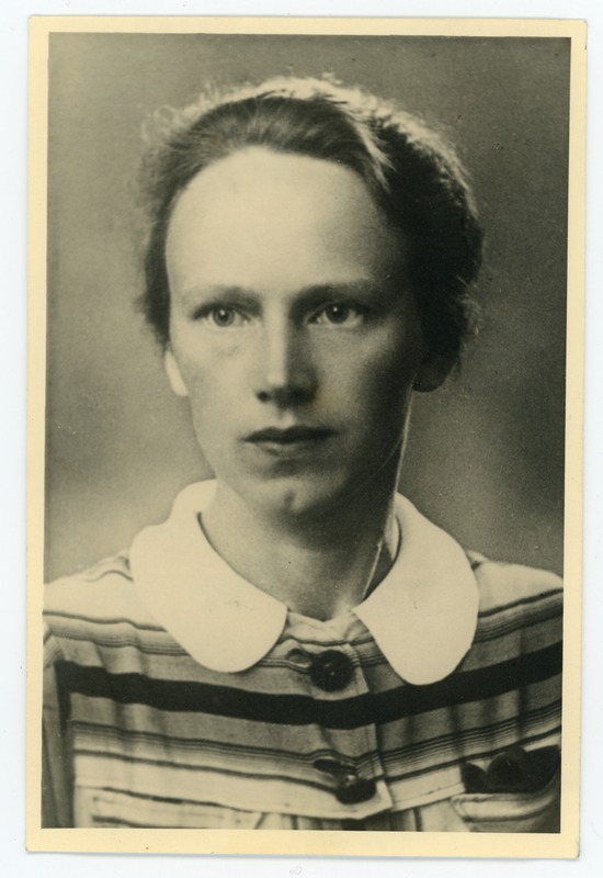 Foto. Olga Lauristin. ENSV Ülemnõukogu liige 1940-1941.