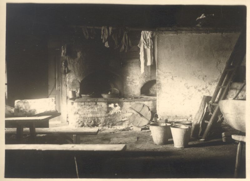 Foto. Rehetuba Läänemaal Vigalas: Nurga talus Jässi külas. Ehitatud 1886.