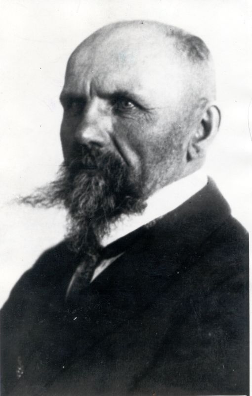 Foto. Kunstnik Ants Laikmaa (3.V.1866 - 19-XI.1942). Foto ca 1935. Fotogr. J.S.P. Parikas. 1963. Ü. p. M. Arro.