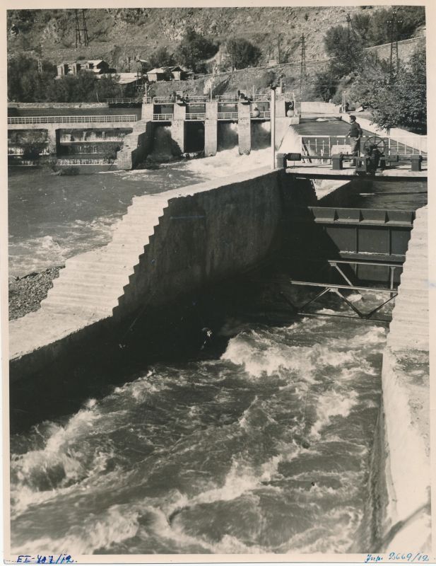Foto. Peatamm Stalini-nim. kanalil Armeenia NSV-s, Foto: I. Rubentšik, TASS, 1950