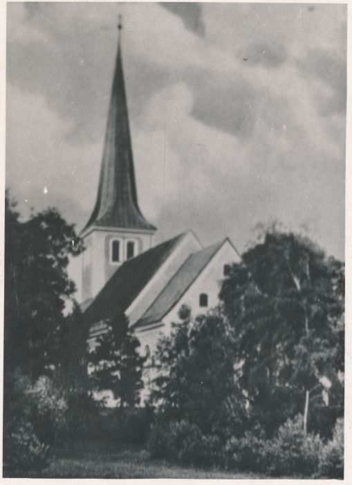 Foto. Audru kirik, Pärnumaa. Ümberpildistus raamatust M. Arro, 1967.