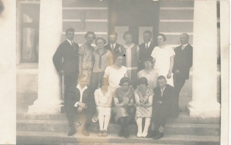 Foto. Läänemaa Õpetajate Seminari IV lennu ekskursioon Rakvere Seminaris 19.juunil 1927.a.