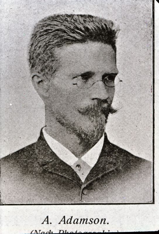 Negatiiv. Tselluloid. Albumis.