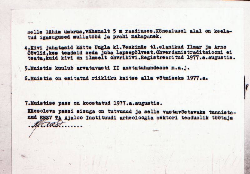 Negatiiv. Uugla. Ohvrikivi.
Ü.p. 1976.