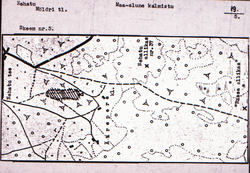 Negatiiv.  Kohatu. Möldri tl. Maa-alune kalmistu.
Ü.p. 1976.