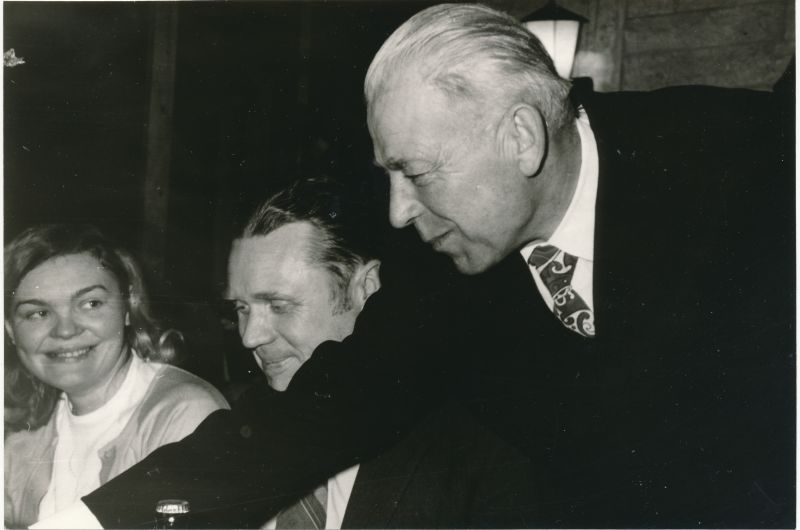 Foto. Haapsalu STES Kingissepa tsehhi sideveteranide õhtu, 1974