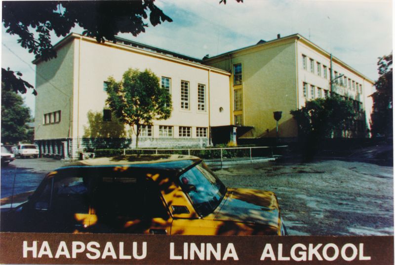 Postkaart. Haapsalu Linna Algkool 1992 - Ajapaik