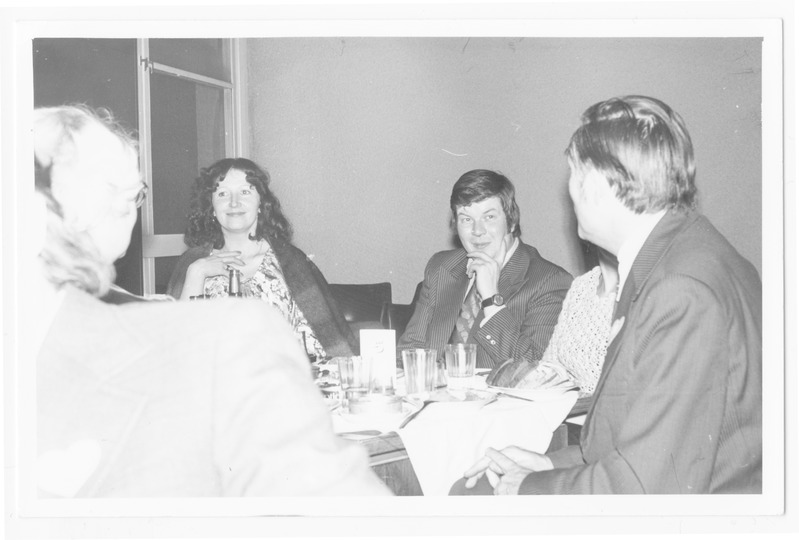 Muuseumitöötajate nääriballil kolhoosi talveaias