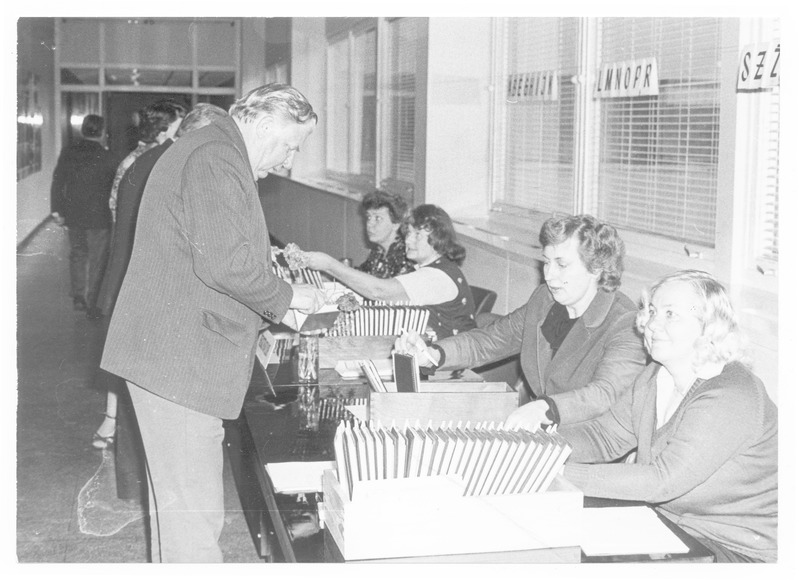 S.M.Kirovi nimelise kalurikolhoosi 3.parteikonverentsil 21.10.1983.a.