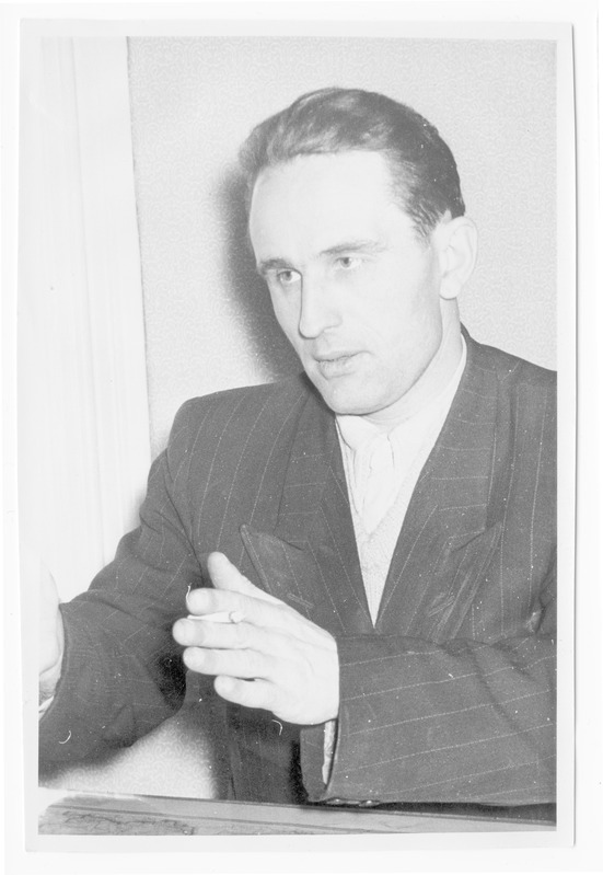 S.M.Kirovi nimelise kalurikolhoosi esimees Oskar Kuul 1956.a paiku