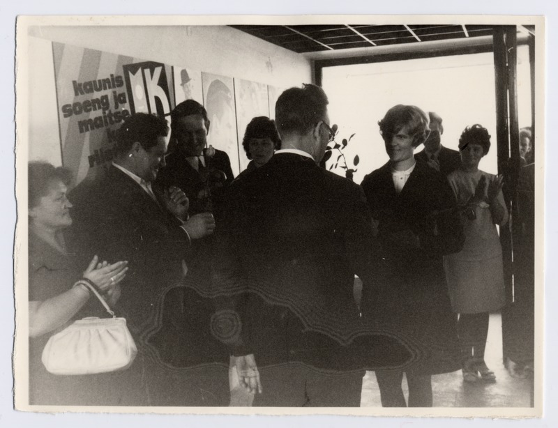 S.M.Kirovi nimelise kalurikolhoosi teenindusmaja fuajees avamise päeval 1971.a.