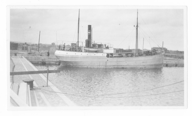 Heeringapüügilaev külgvaates Tallinna sadamas 1935.a.