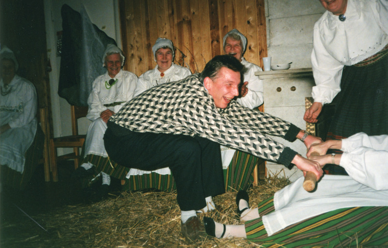 Vanad jõulukombed Iisaku muuseumis 1998. a