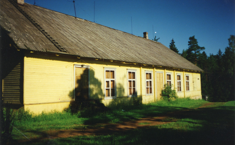 Vaade Iisaku vana vaestemajale