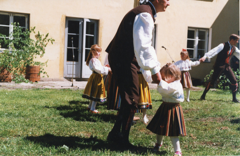 "Kirde Killad" Mäetagusel, 30.05.1999. a, tantsijad