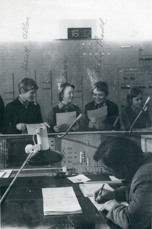 fotonegatiiv, kaevanduses Estonia telesaadet tegemas "Kui ma oleksin direktor"