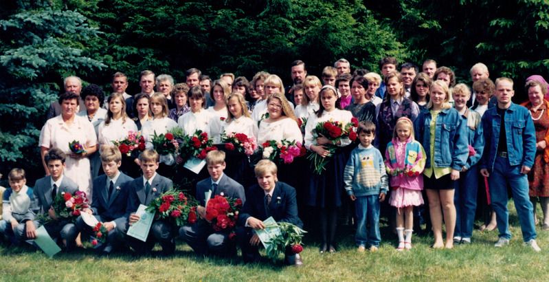 Iisaku KK 9. klassi lõpetajad 1993. a