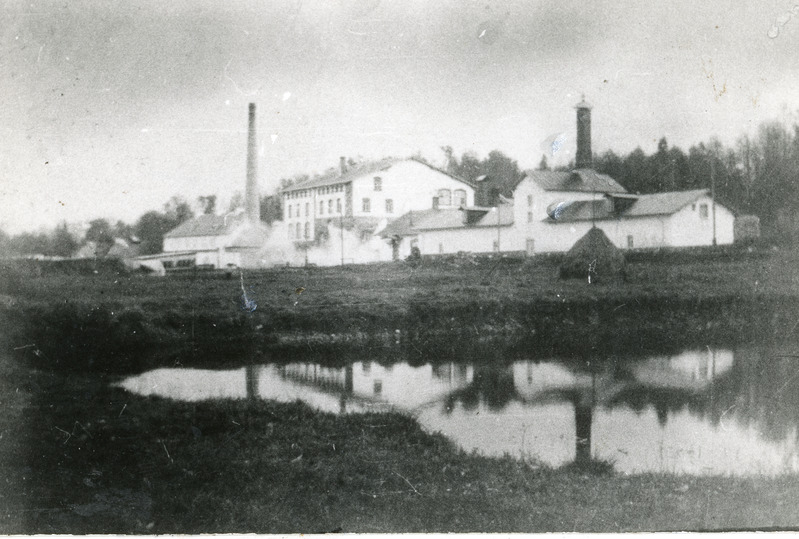 Jõhvi õllevabrik 1930. aastatel.