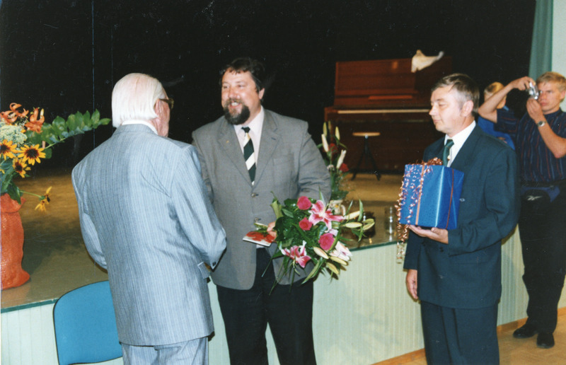 Daniel Vardja 90 sünnipäev. Õnnitlevad Margus Kikas ja Raivo Raap