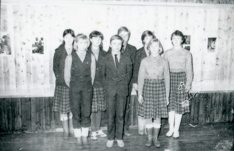 Iisaku KK õpilased muuseumi töös abis