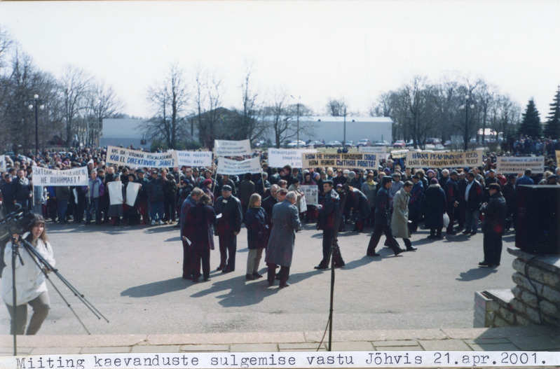 Miiting kaevanduste sulgemise vastu Jõhvis 21.apr. 2001.