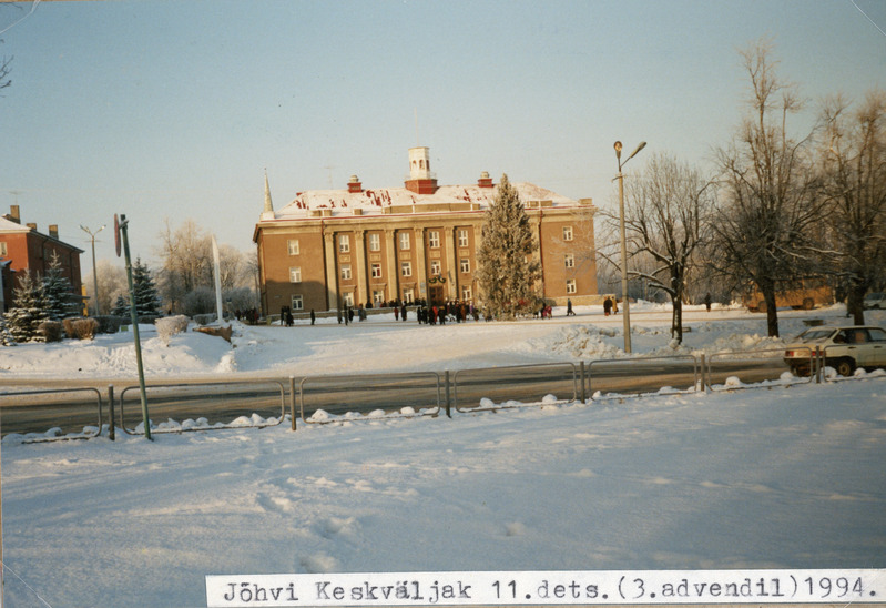 Jõhvi Keskväljak 11.dets. 1994.