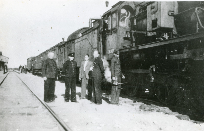 Saksa-aegne reisirong Püssi jaamas 1943.a.
