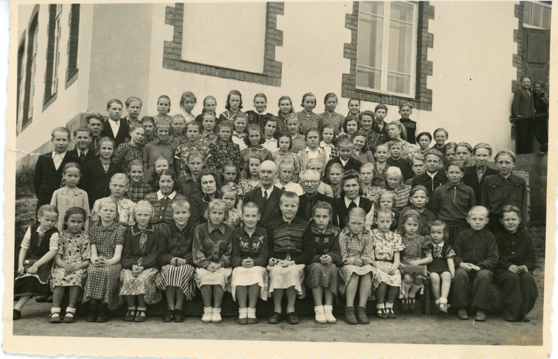 Iisaku kooli õpilased ja õpetajad, 1954.a