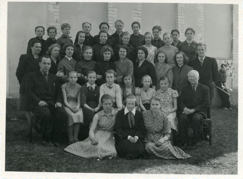 Iisaku kooli õpilased ja õpetajad, 1961.a