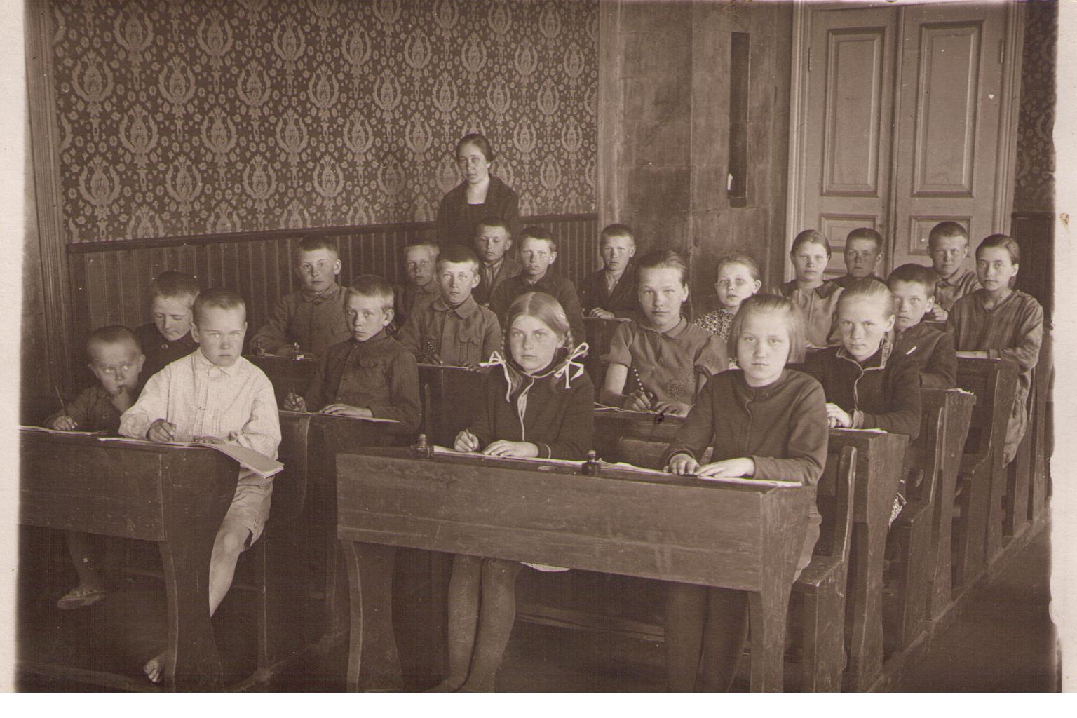 Eesti keele tund II-III klassis