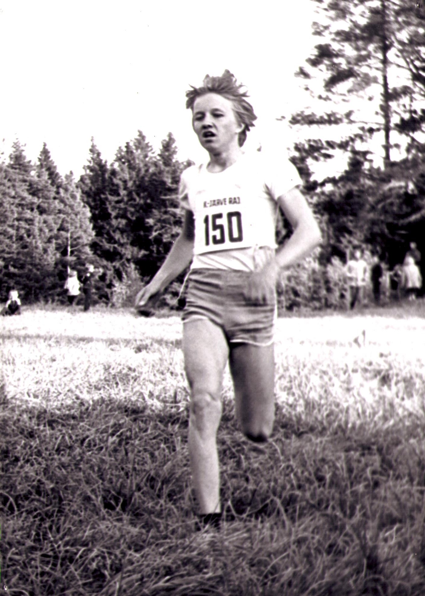 Krossijooksust, sept. 1977. Võistlus toimus iisaku KK ja Mustvee KK õpilaste vahel.