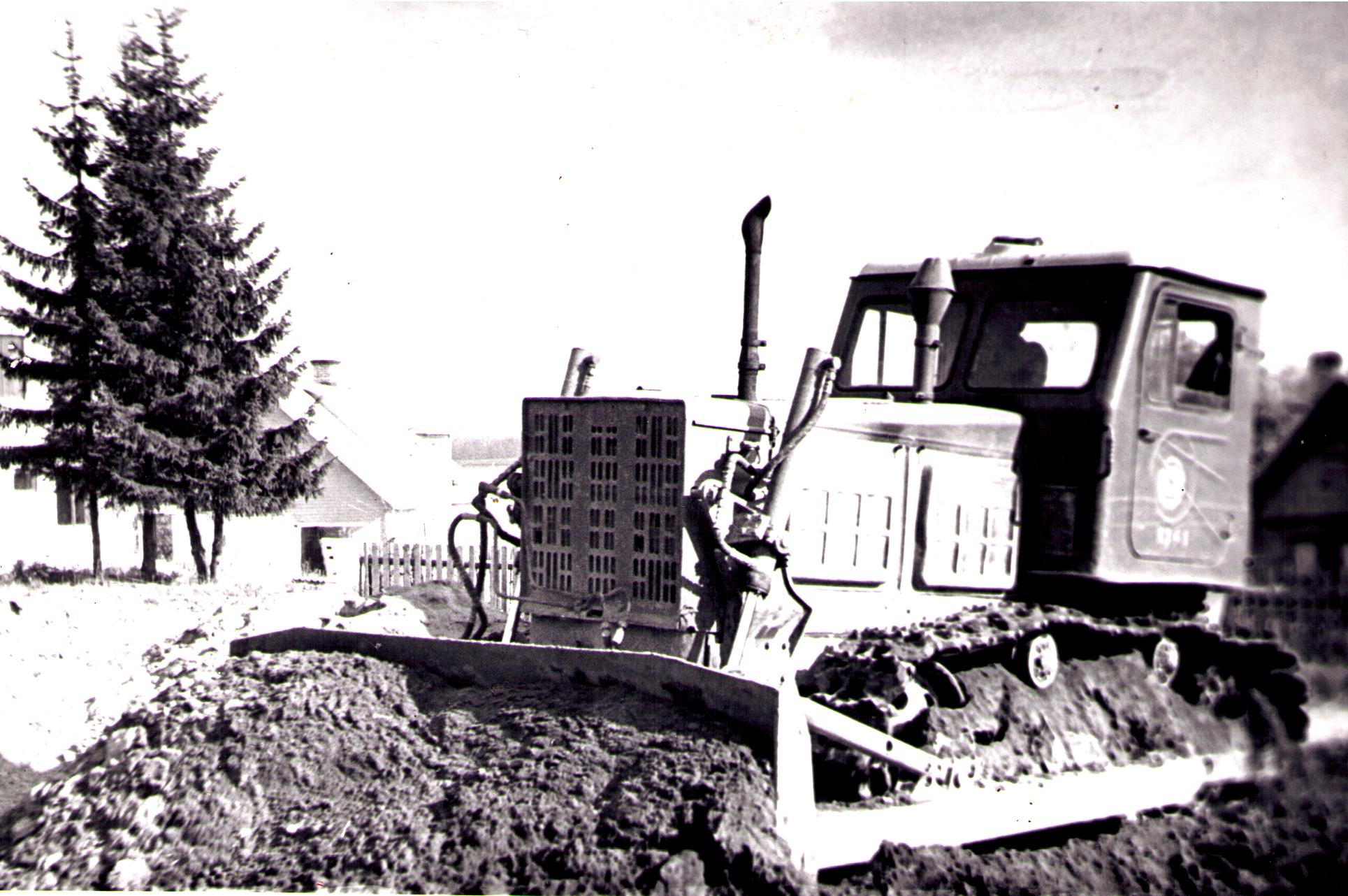 Iisaku veetrasside tegemine 1977. a